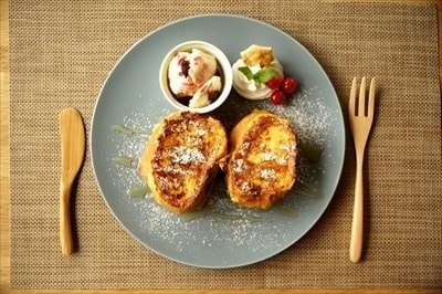 茨城・県北、大子町でランチ＆ディナー、コーヒーは、おしゃれリノベーションカフェ＆ゲストハウス　咲くカフェ。フレンチトースト。