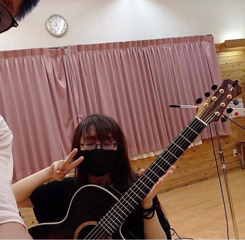 石井ともえ